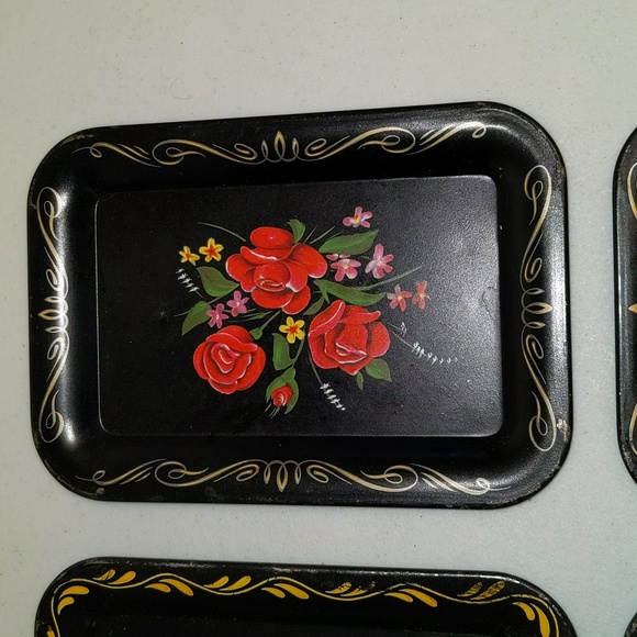 Floral Pattern Metal Tip Trinket Tray Set of 4 - Picture 3 of 13
